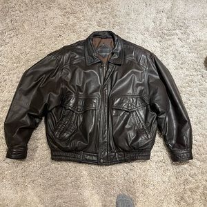 Vintage leather Moores jacket from the 90s. Size XL.
